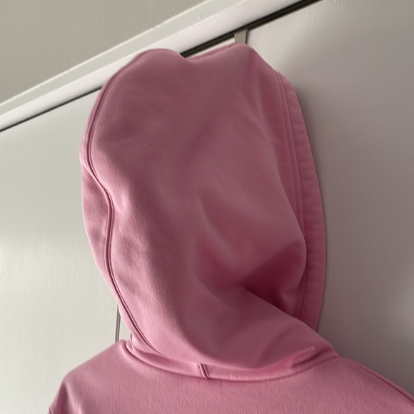 Under Armour Size Large Pink Hoodie - Picture 9 of 9